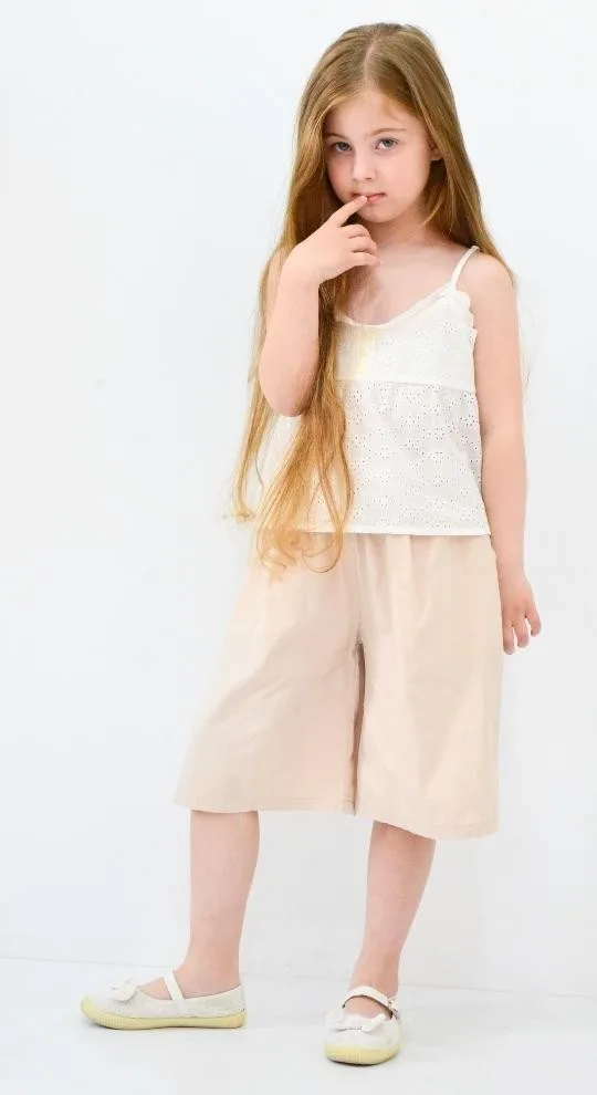 შორტი