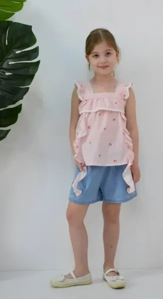 ორეული (შორტი და ტოპი)